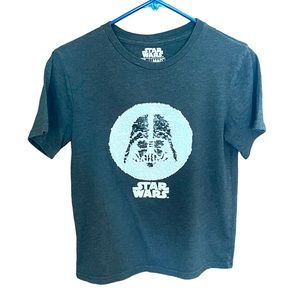 STAR WARS Youth Sz Medium 10/12 T shirt Sequin reversible storm trooper.